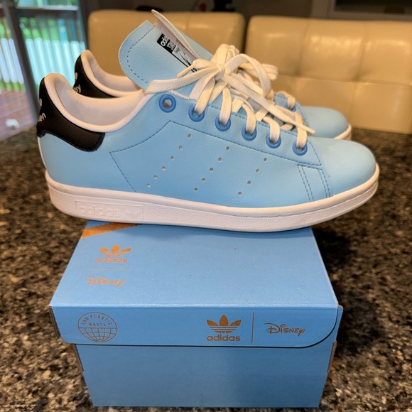 adidas Other - Adidas Stan Smith J kids blue sneakers